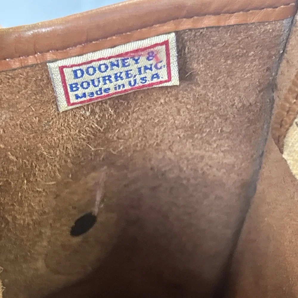 Vintage Dooney Bourke Essex All Weather Saddle Leather Crossbody Bag Purse - Picture 10 of 16